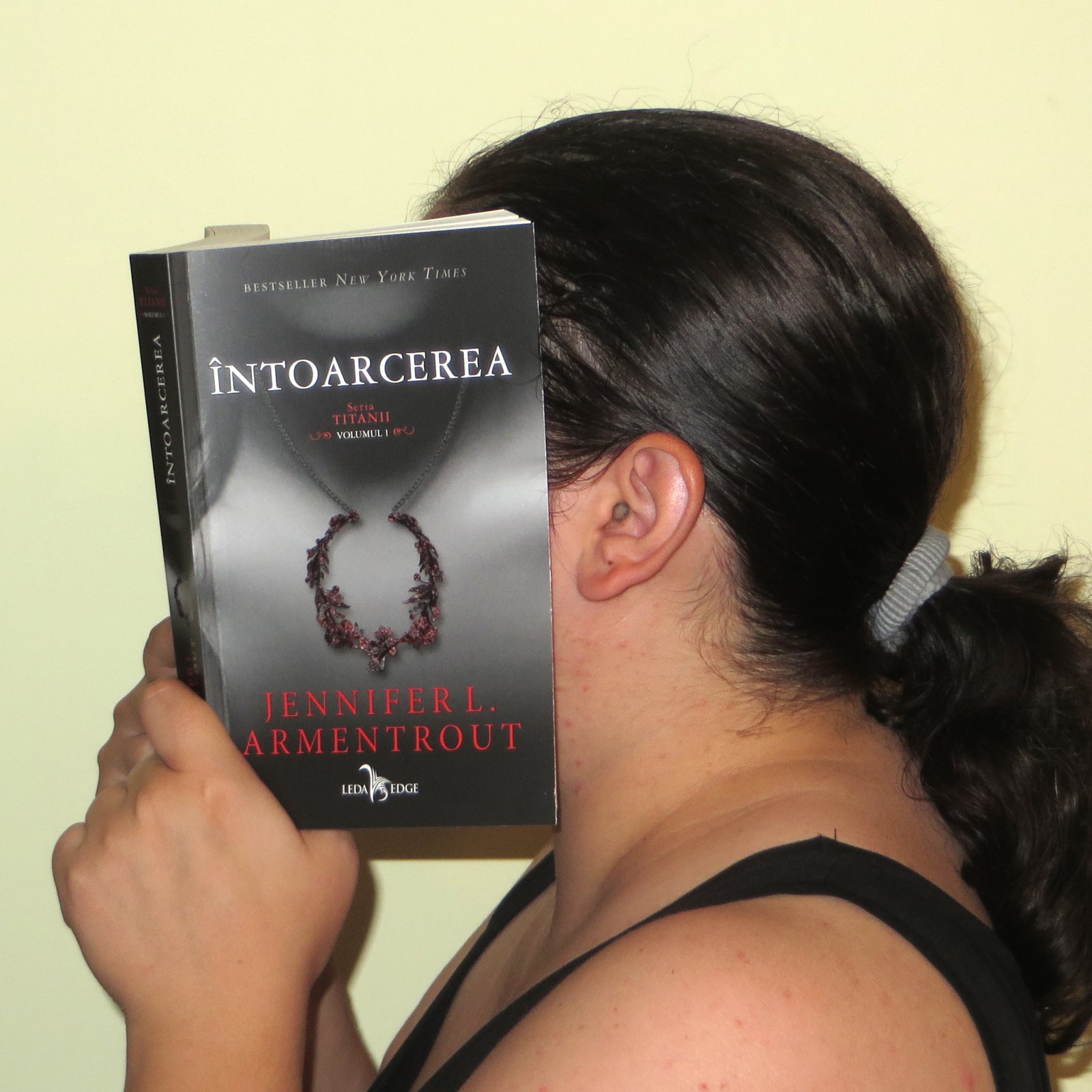 Jennifer L. Armentrout - Întoarcerea